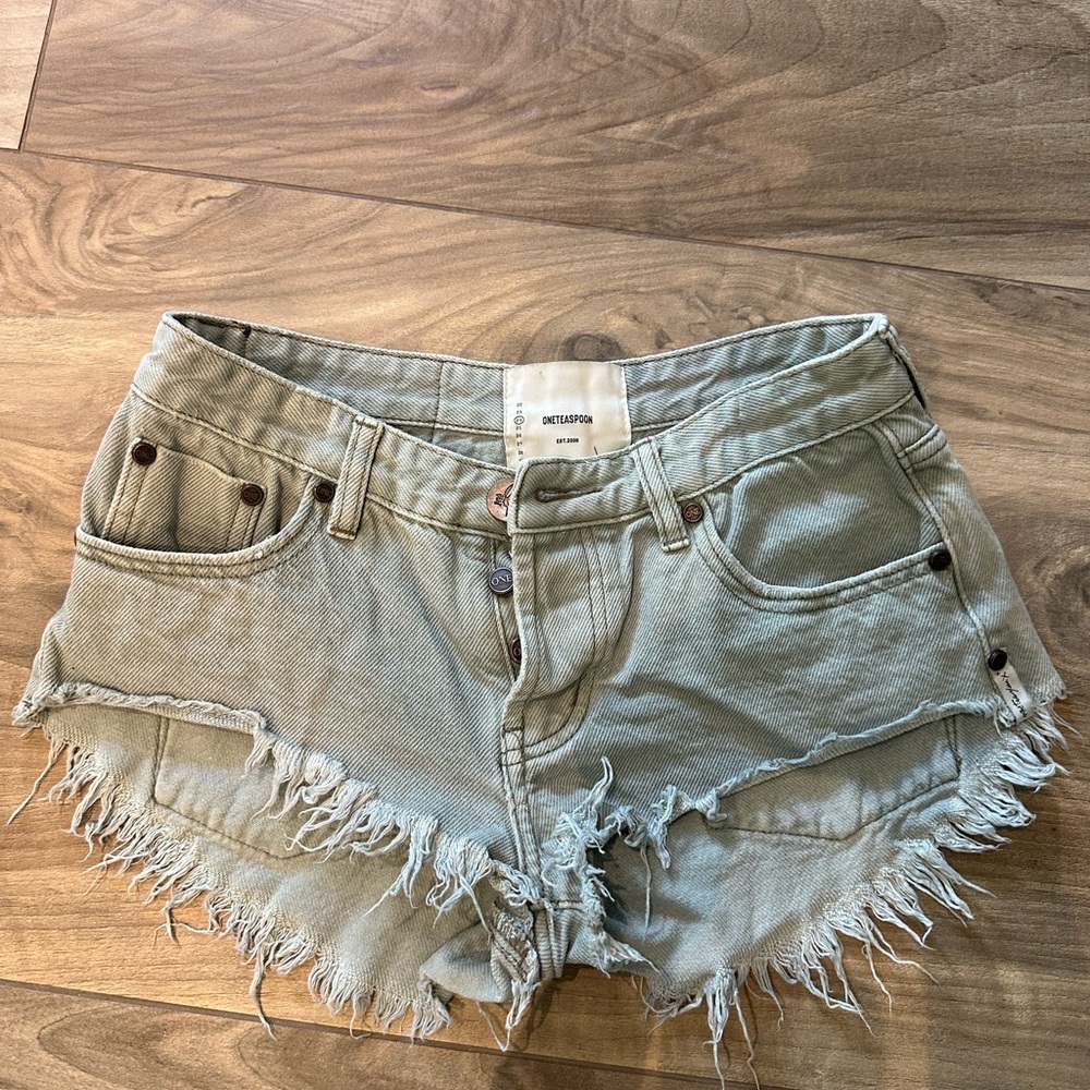 One Teaspoon Frayed Hem Jean Shorts greenish blue size 23